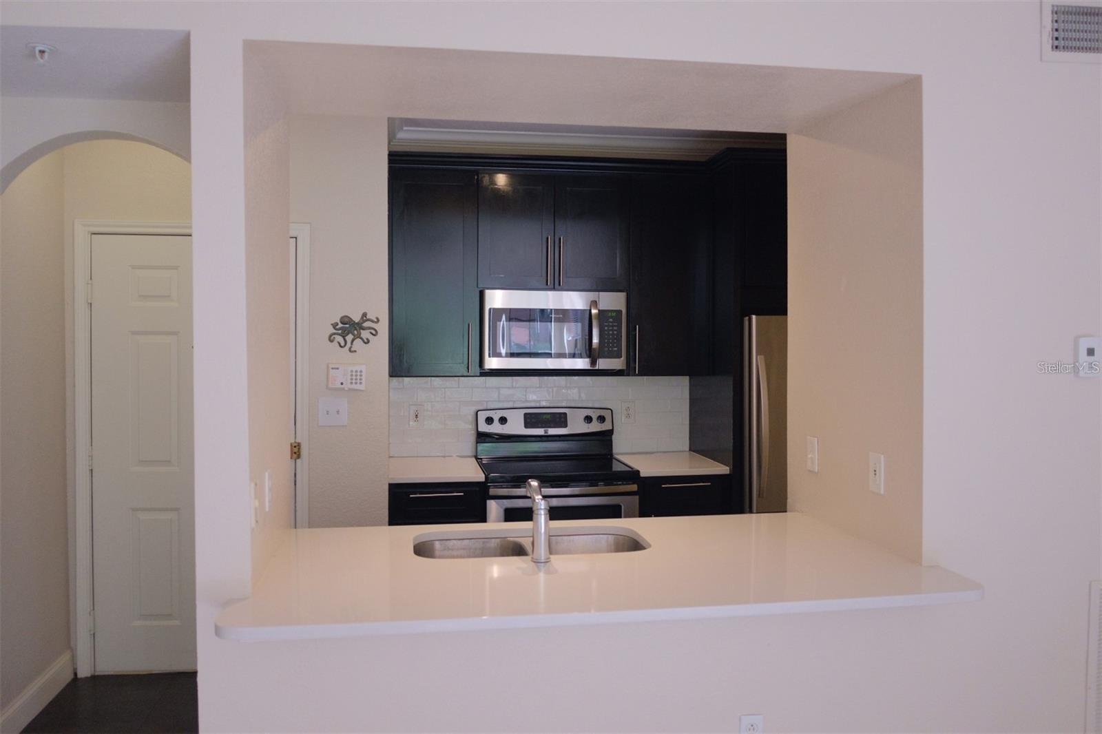 911 N ORANGE AVENUE 335