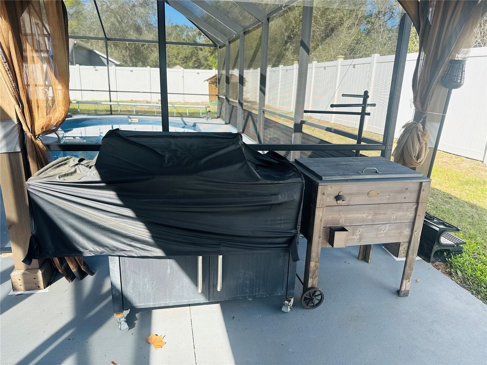 ROLLING RANCH ESTATE - Residential