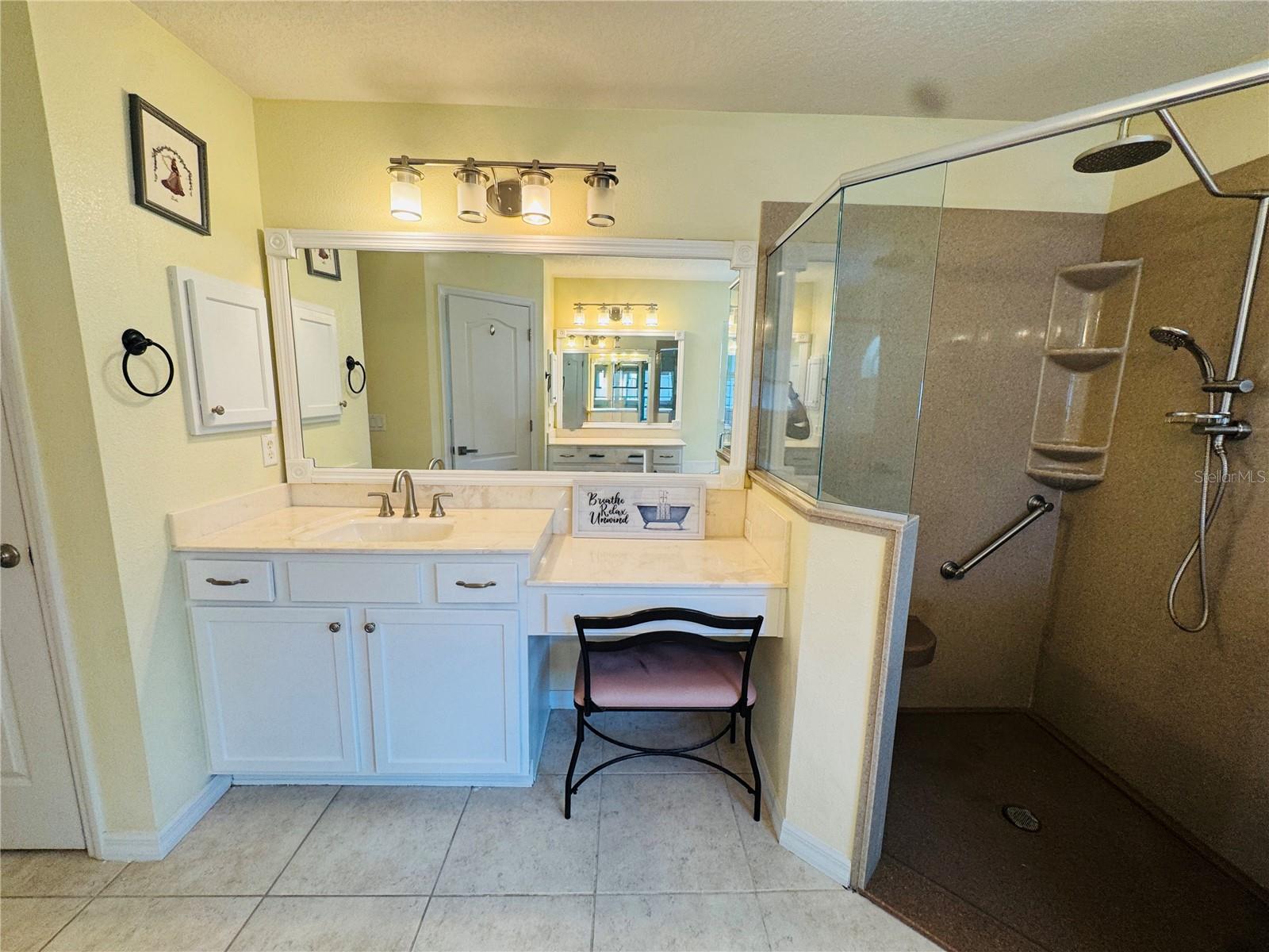 ROLLING RANCH ESTATE - Residential