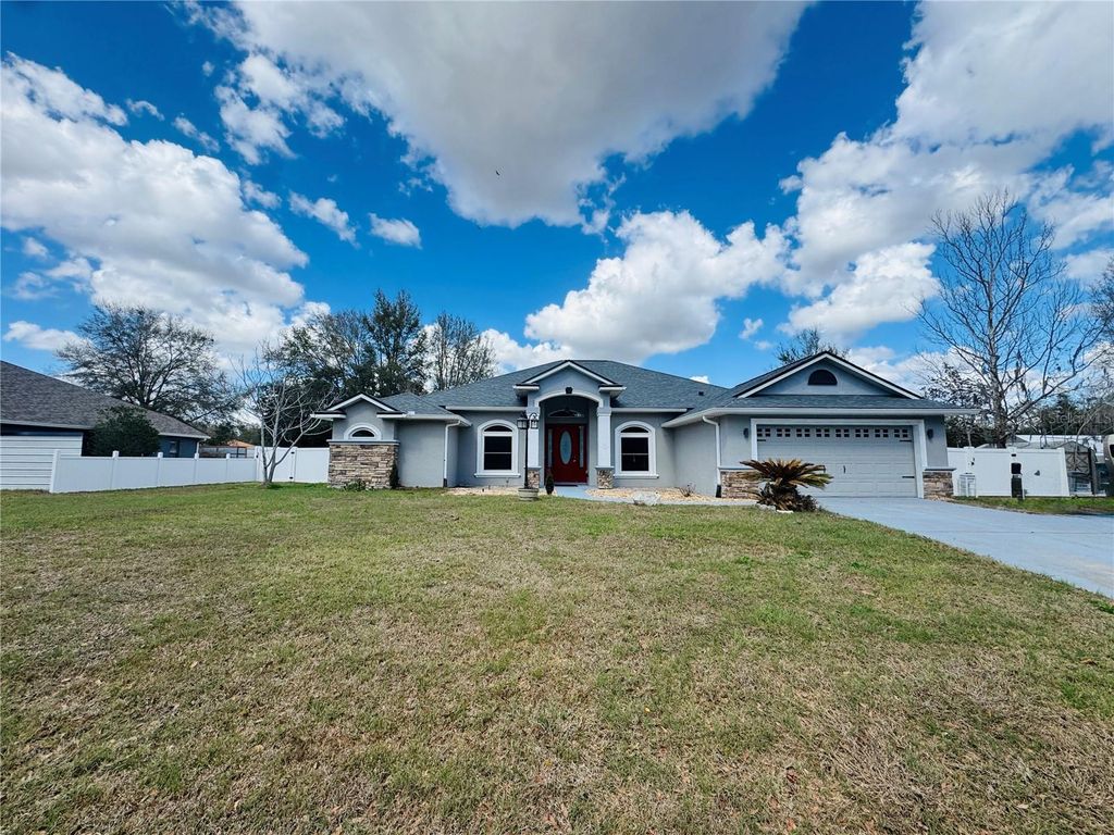 Photo of 13797 SW 109th Lane, Dunnellon, FL 34432 (MLS # OM720337)