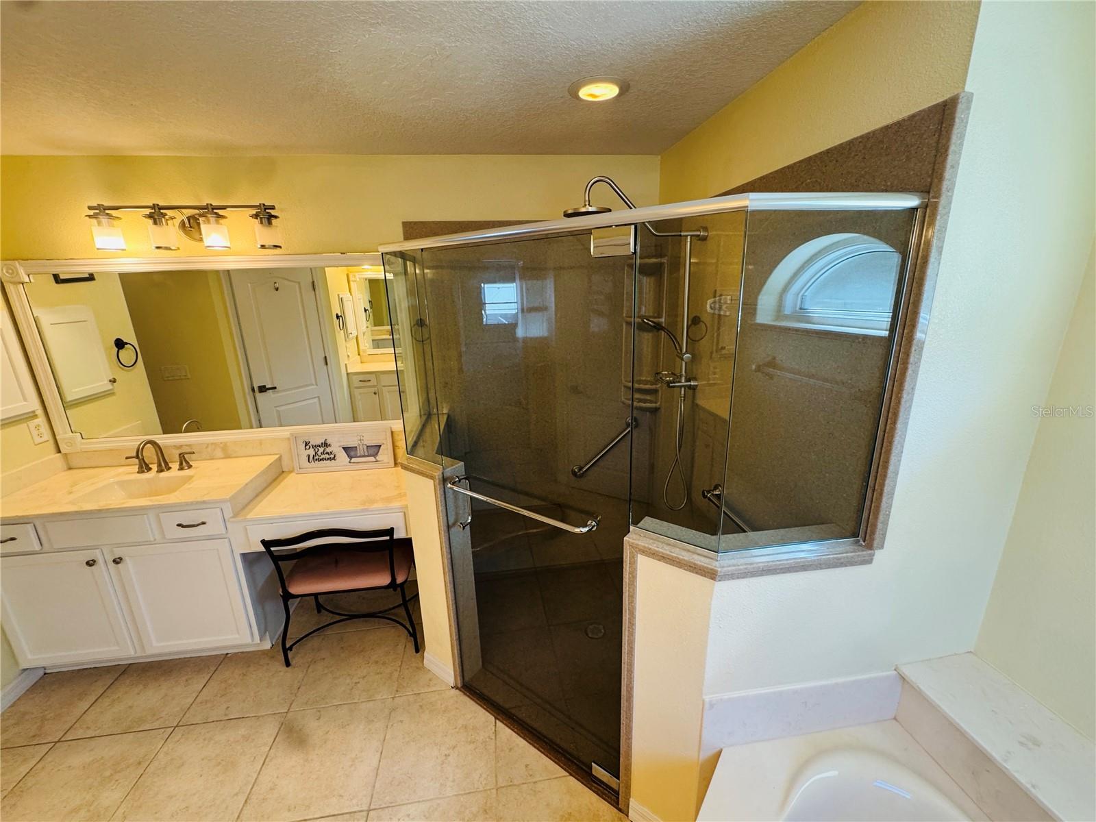 ROLLING RANCH ESTATE - Residential