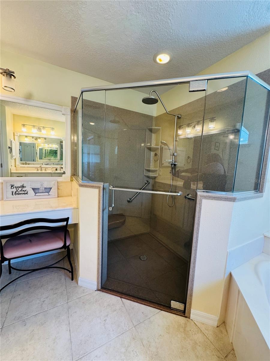 ROLLING RANCH ESTATE - Residential