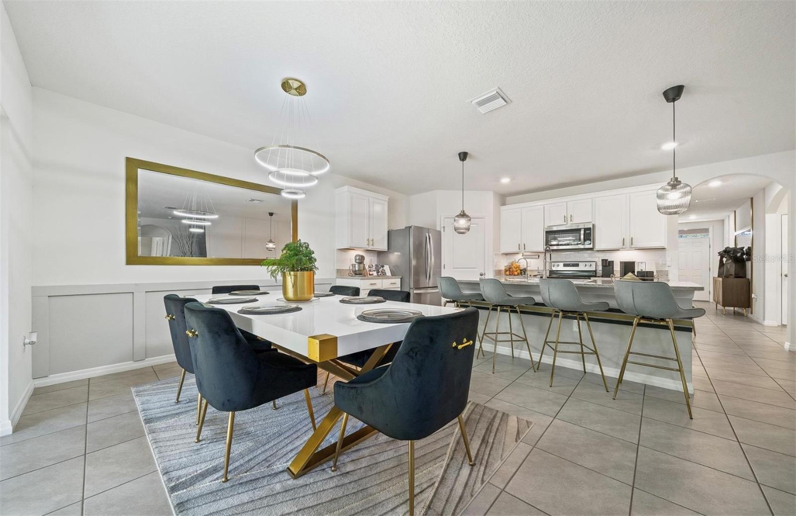 LAKE DIAMOND NORTH - Residential