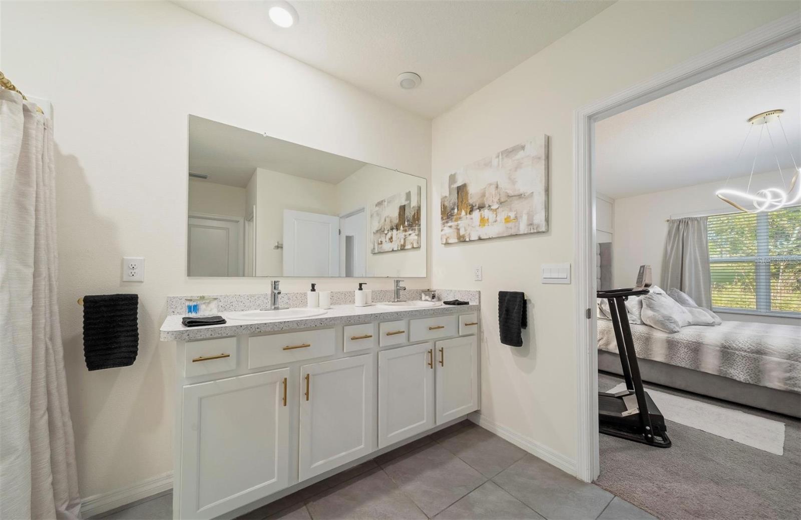 LAKE DIAMOND NORTH - Residential