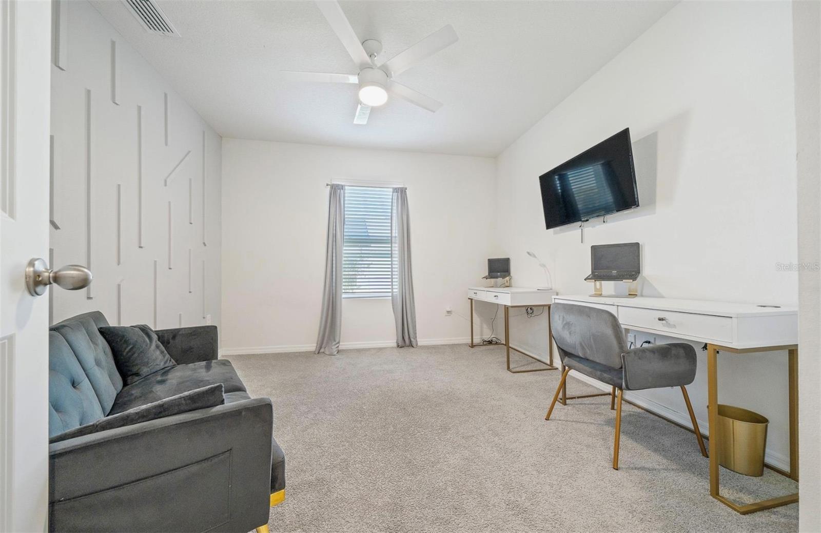 LAKE DIAMOND NORTH - Residential