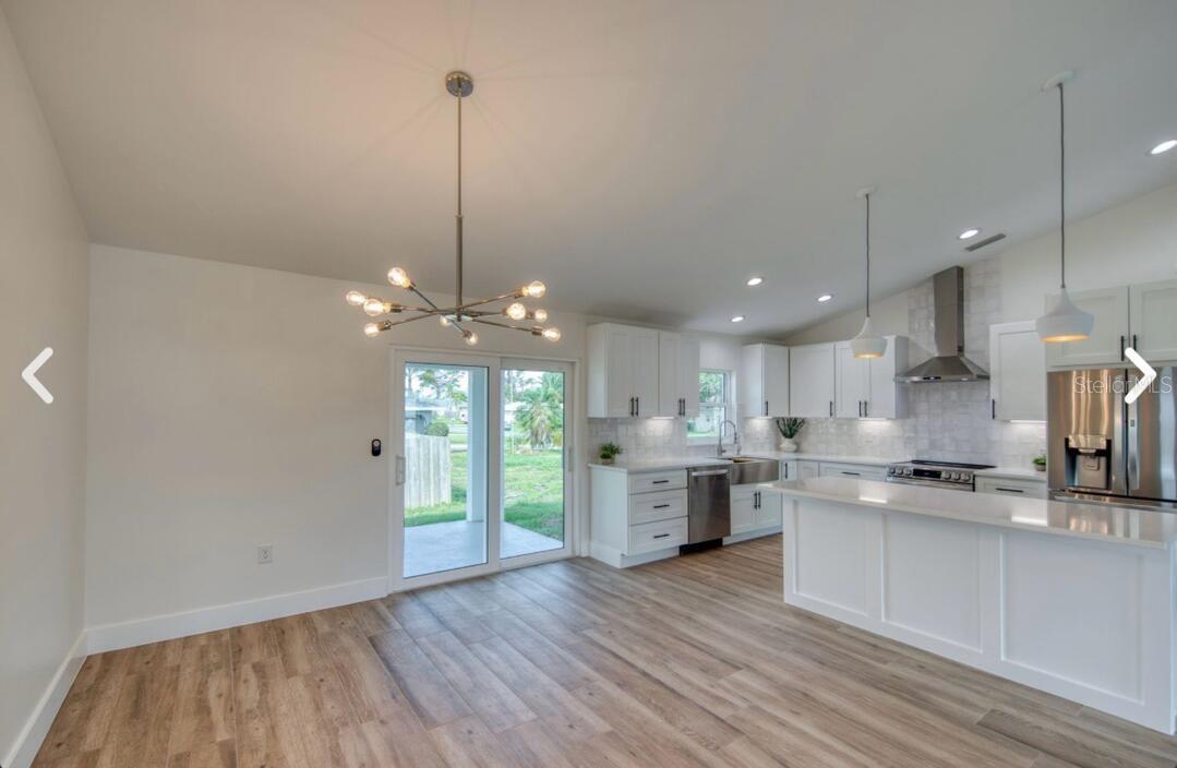 SOUTH VENICE - Residential Lease