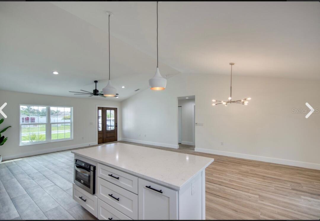 SOUTH VENICE - Residential Lease