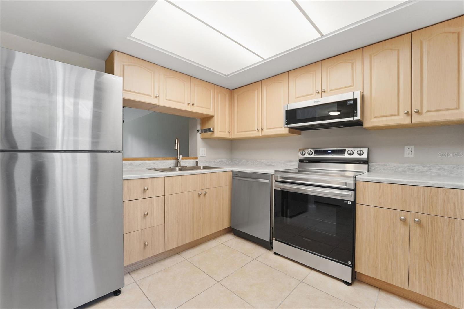 COVE CAY 26-14 VILLAGE I - Residential