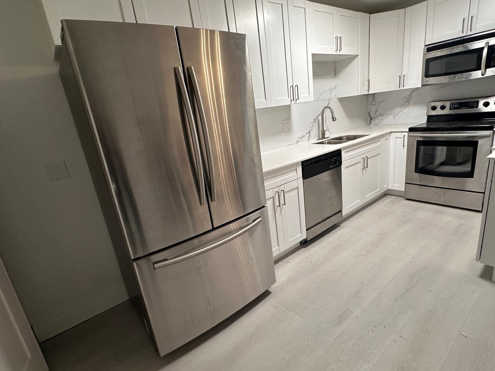 3805 E CRENSHAW STREET