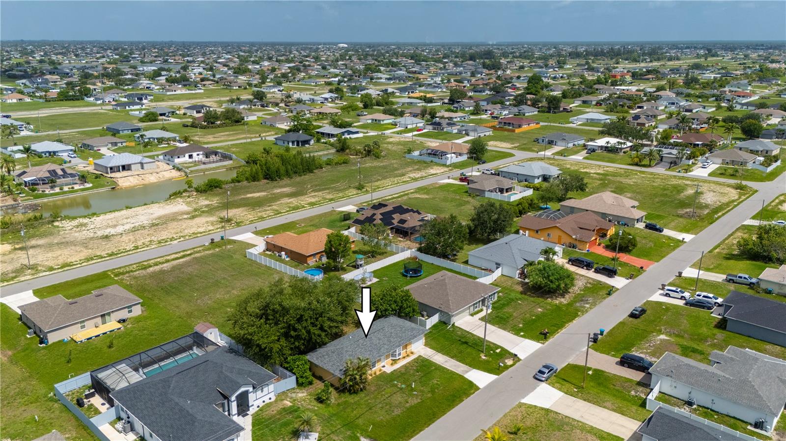 CAPE CORAL - Residential