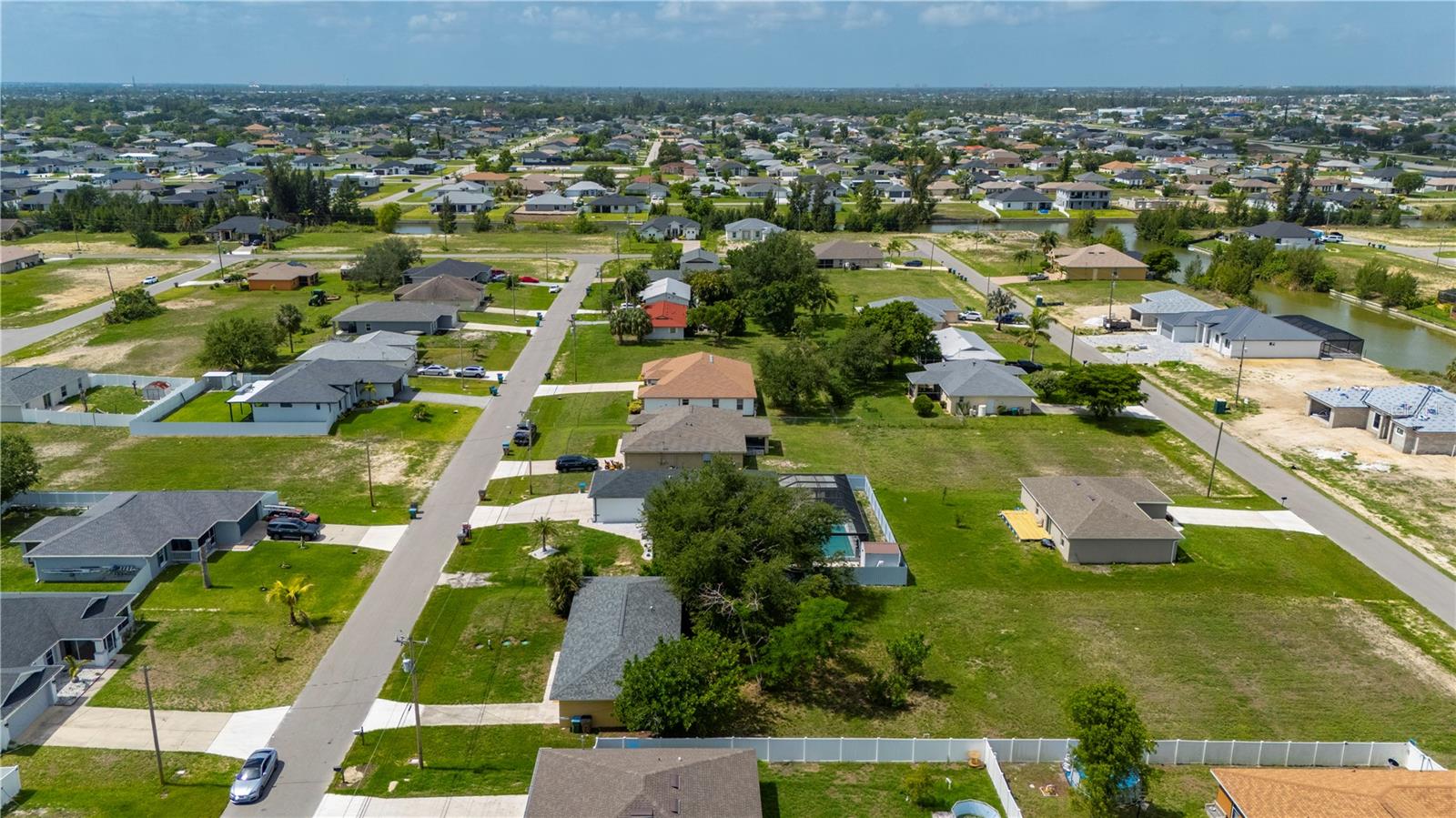 CAPE CORAL - Residential