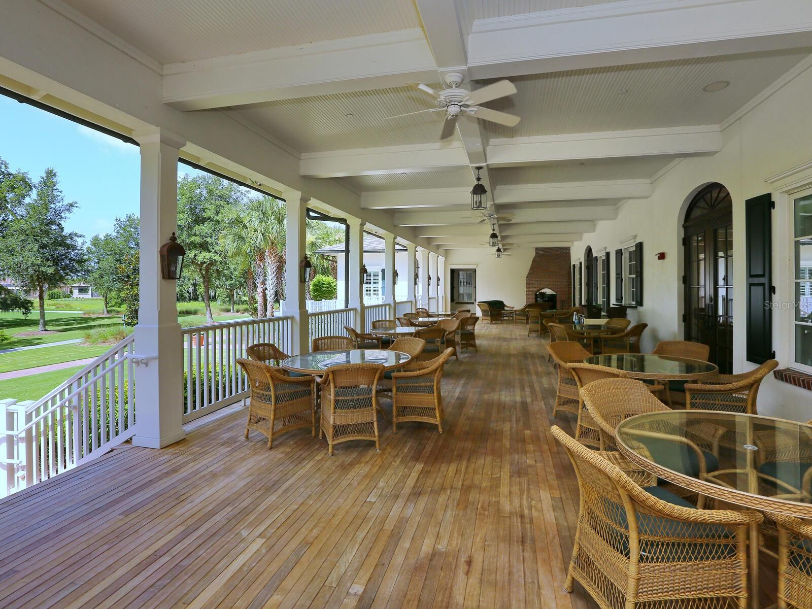 FOUNDERS CLUB - Residential