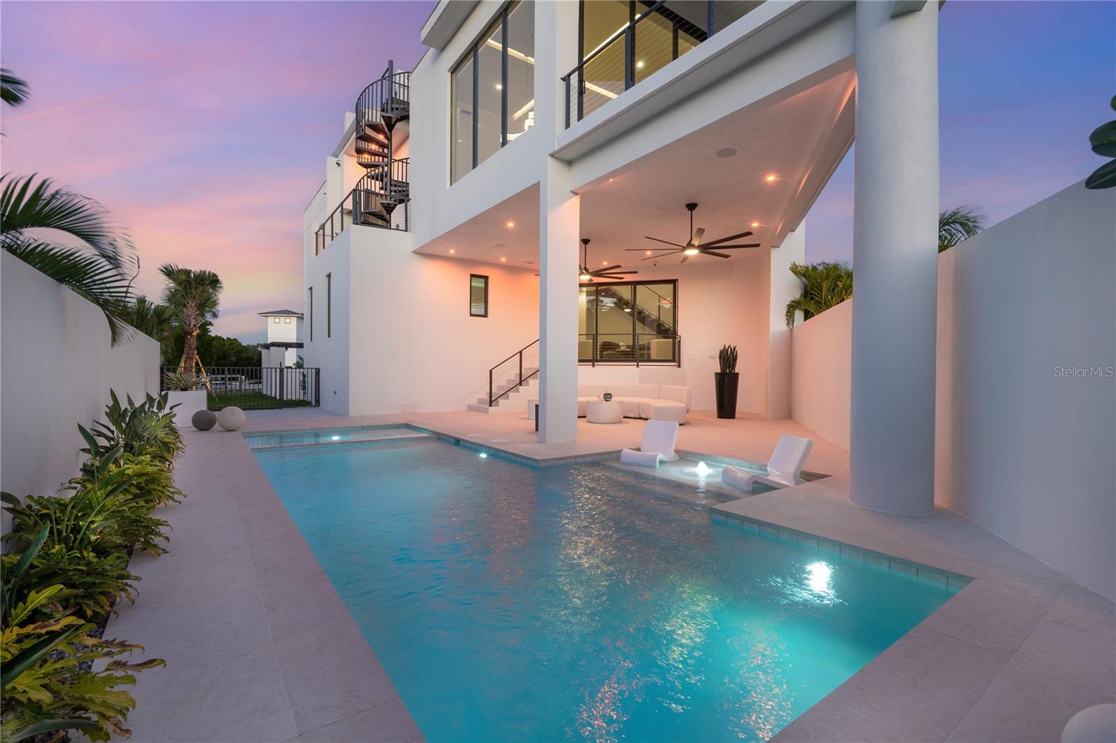 LONGBOAT KEY ESTATES - Residential