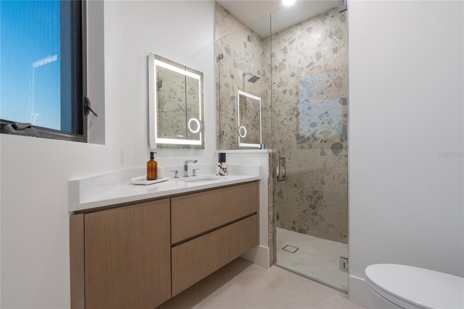 LONGBOAT KEY ESTATES - Residential