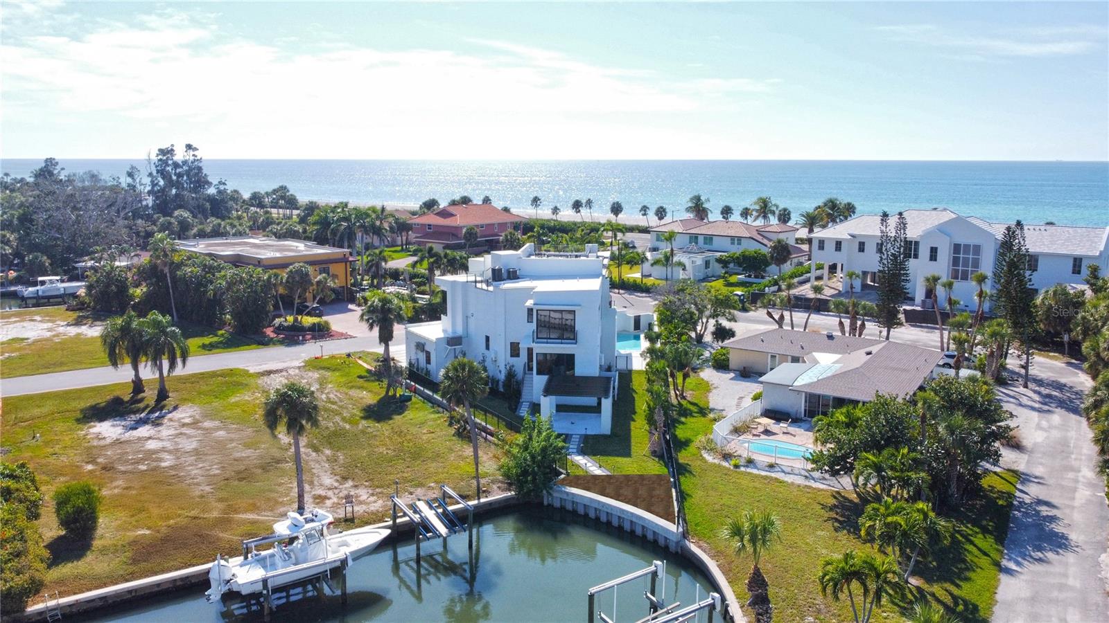 LONGBOAT KEY ESTATES - Residential