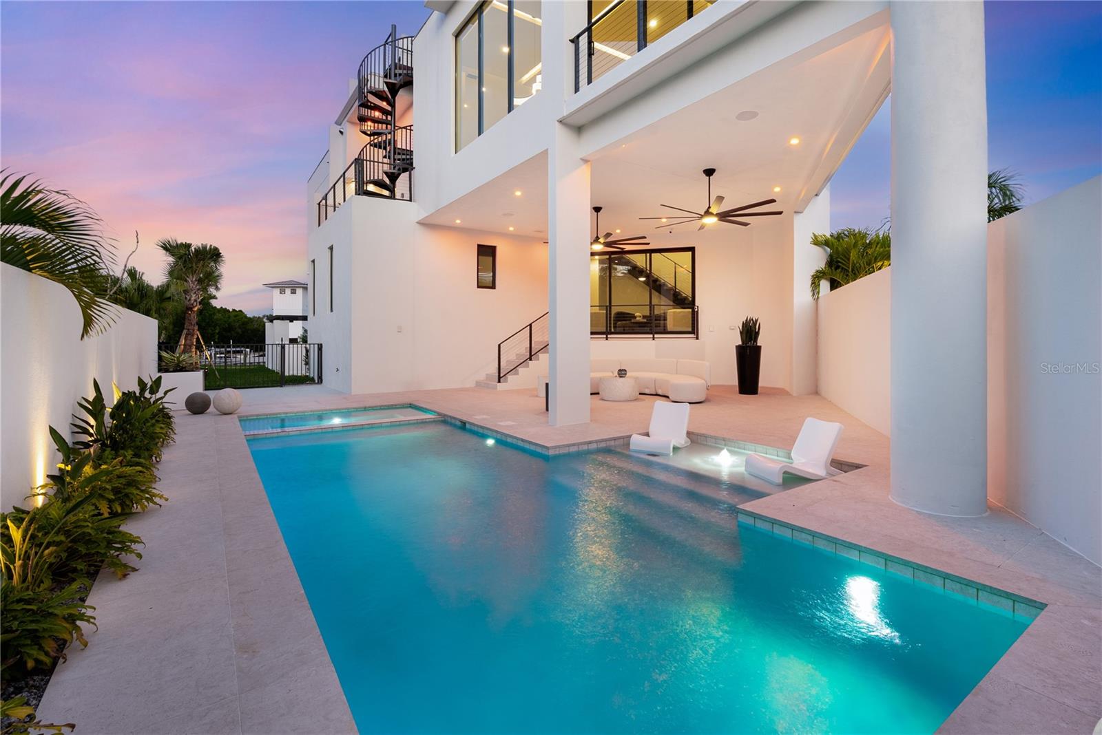 LONGBOAT KEY ESTATES - Residential