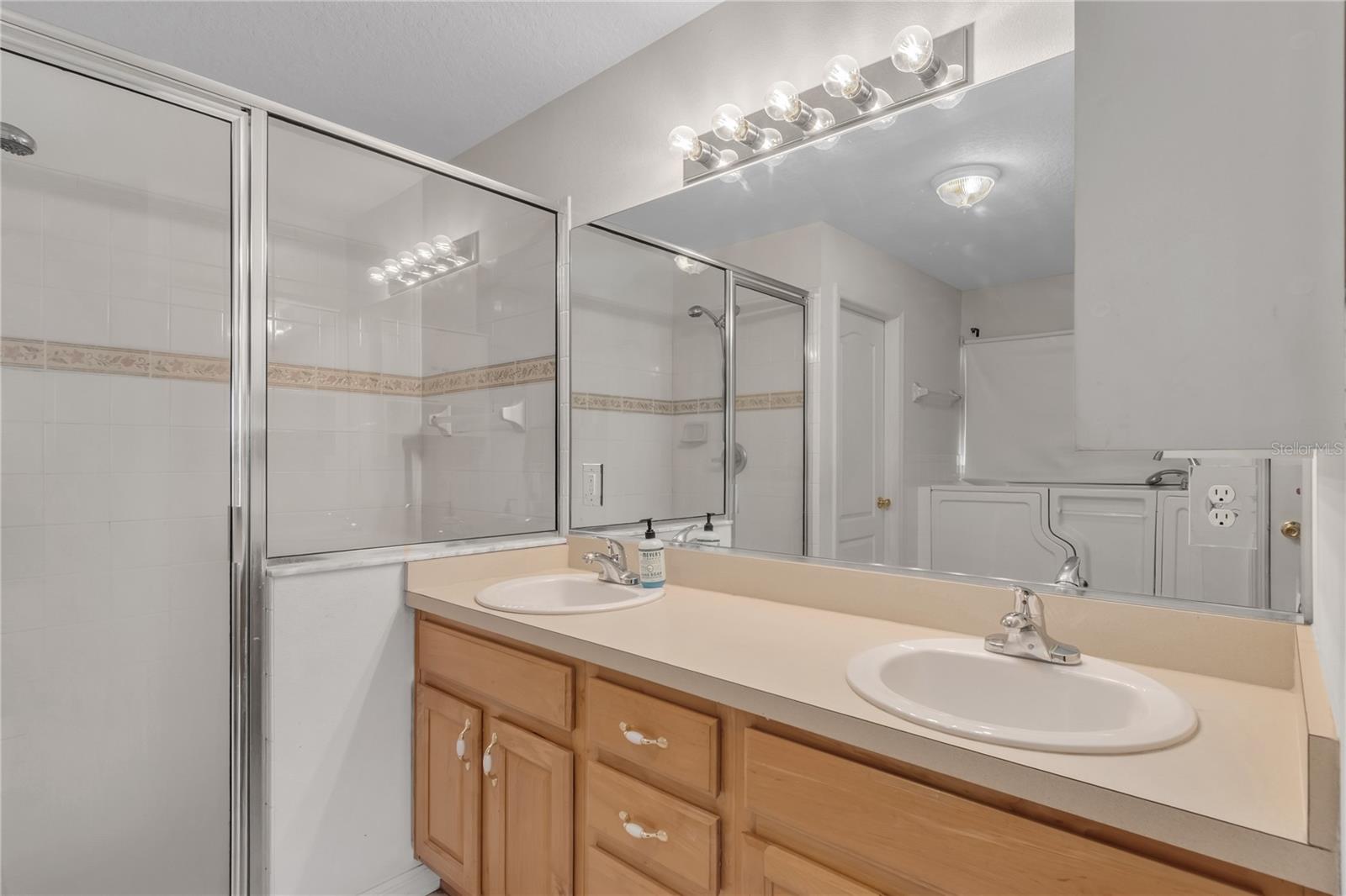 BAHIA OAKS UN 03 - Residential