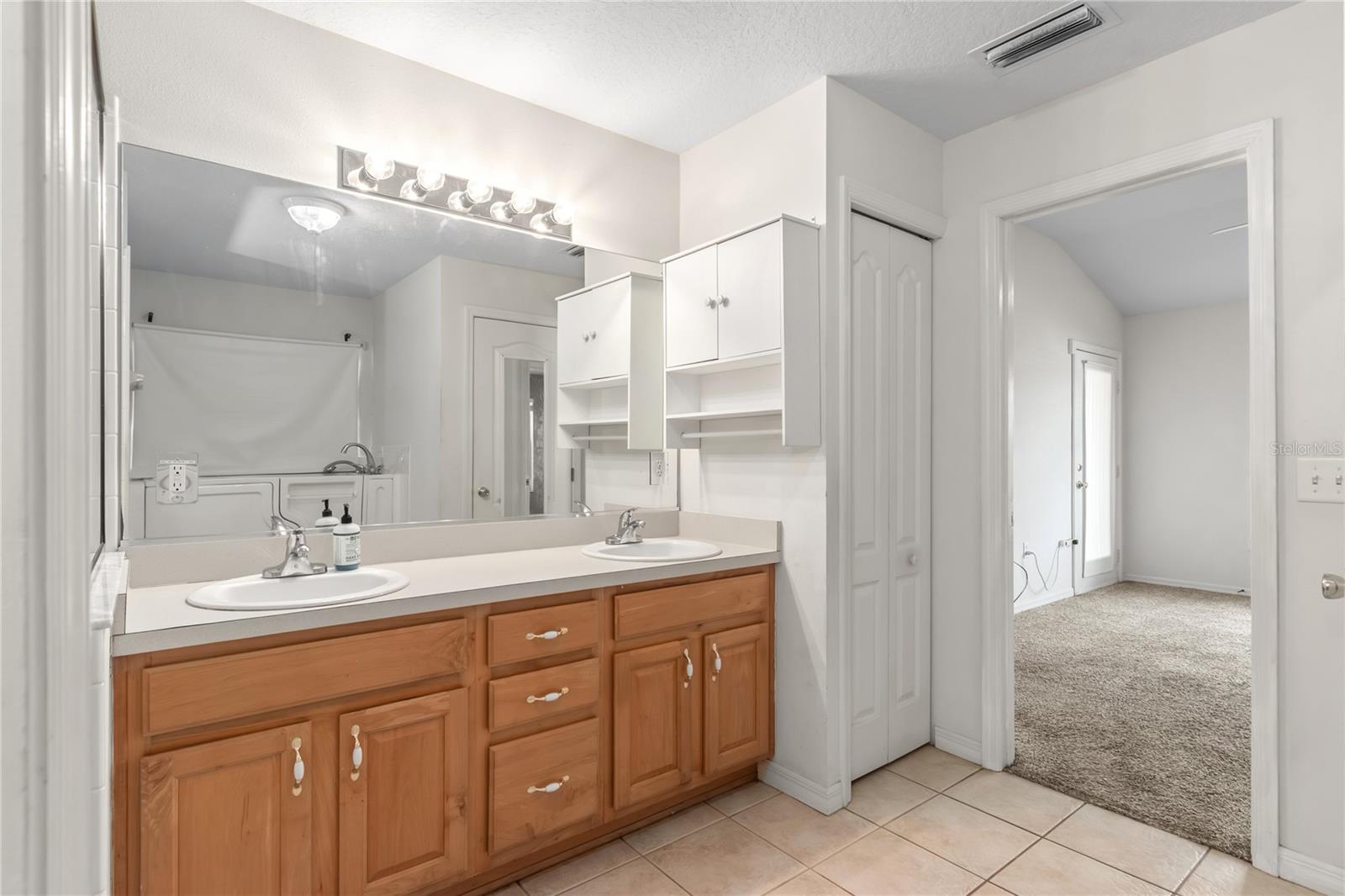 BAHIA OAKS UN 03 - Residential