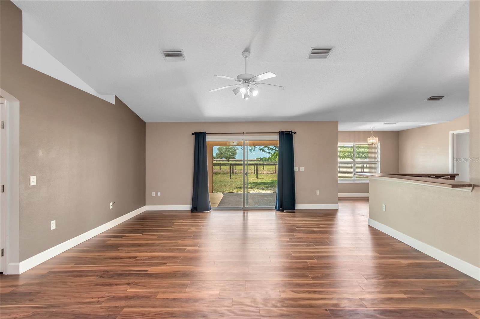 BAHIA OAKS UN 03 - Residential