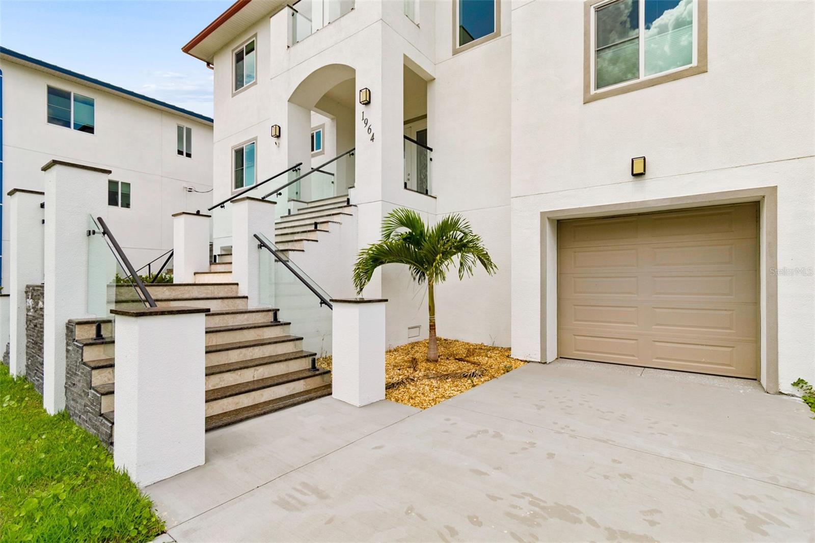 1964 CEDAR DRIVE