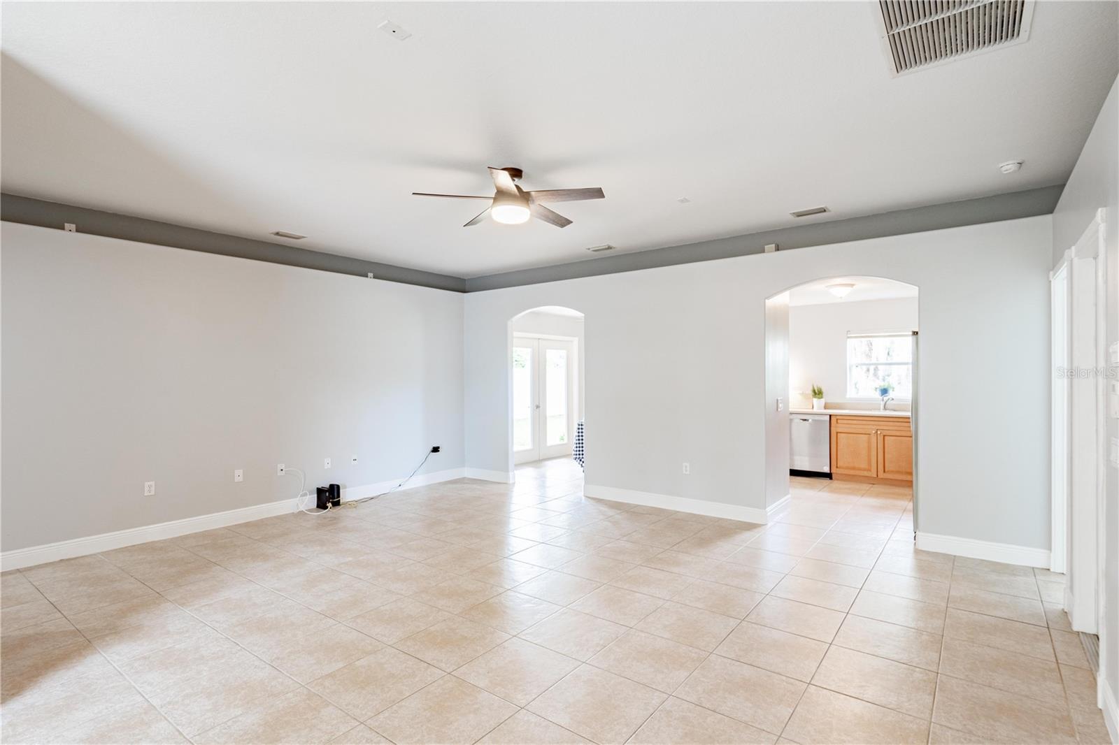 4058 ROLLING HILL DRIVE
