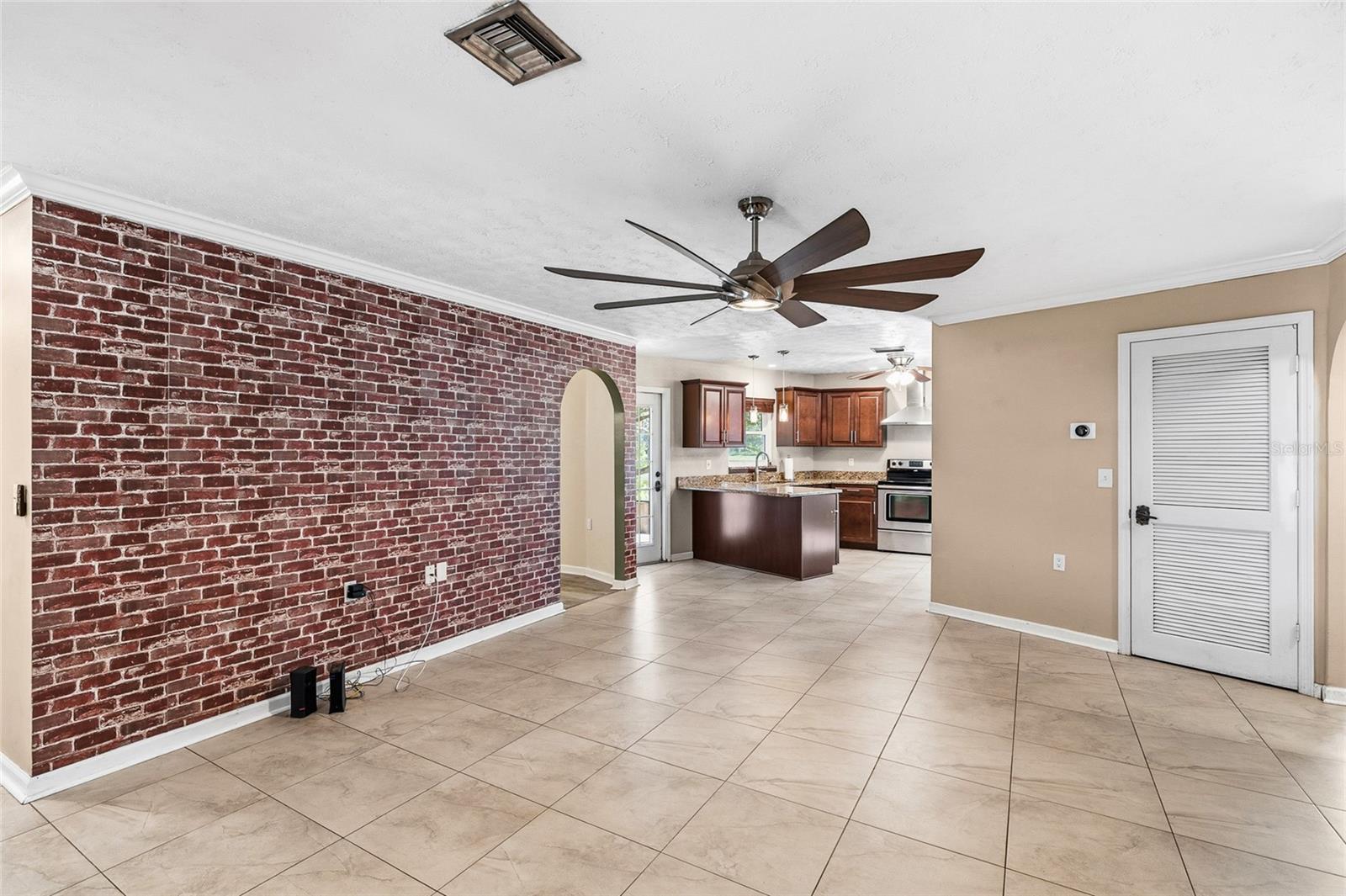 FOREST LAKE ESTATES - Residential