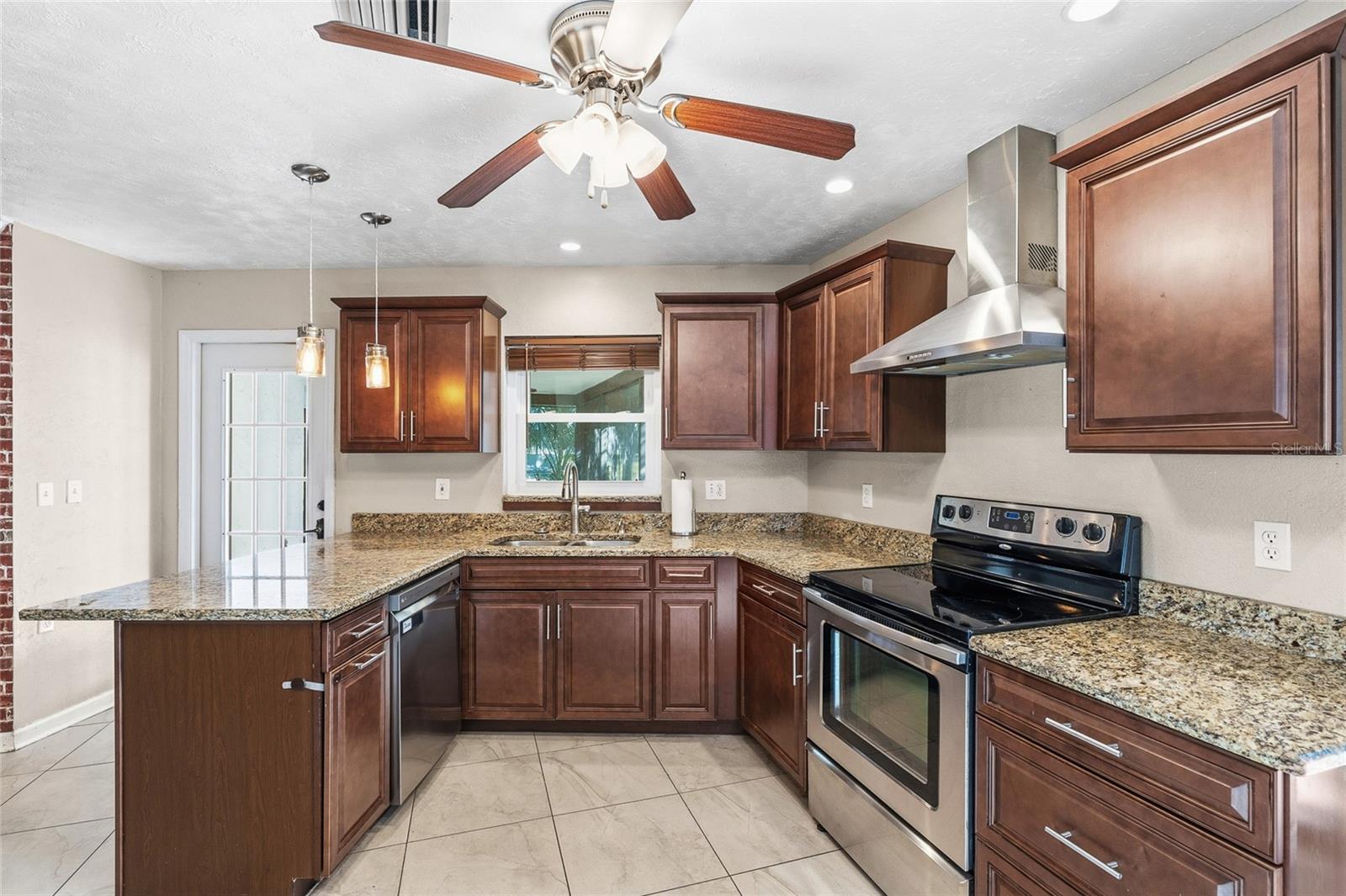 FOREST LAKE ESTATES - Residential