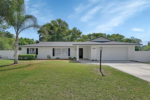 1939 WALLACE COURT DELAND FL 32720