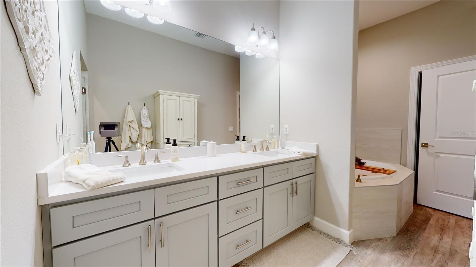 CYPRESS TRAILS TWNHMS OF TARPON SPGS - Residential