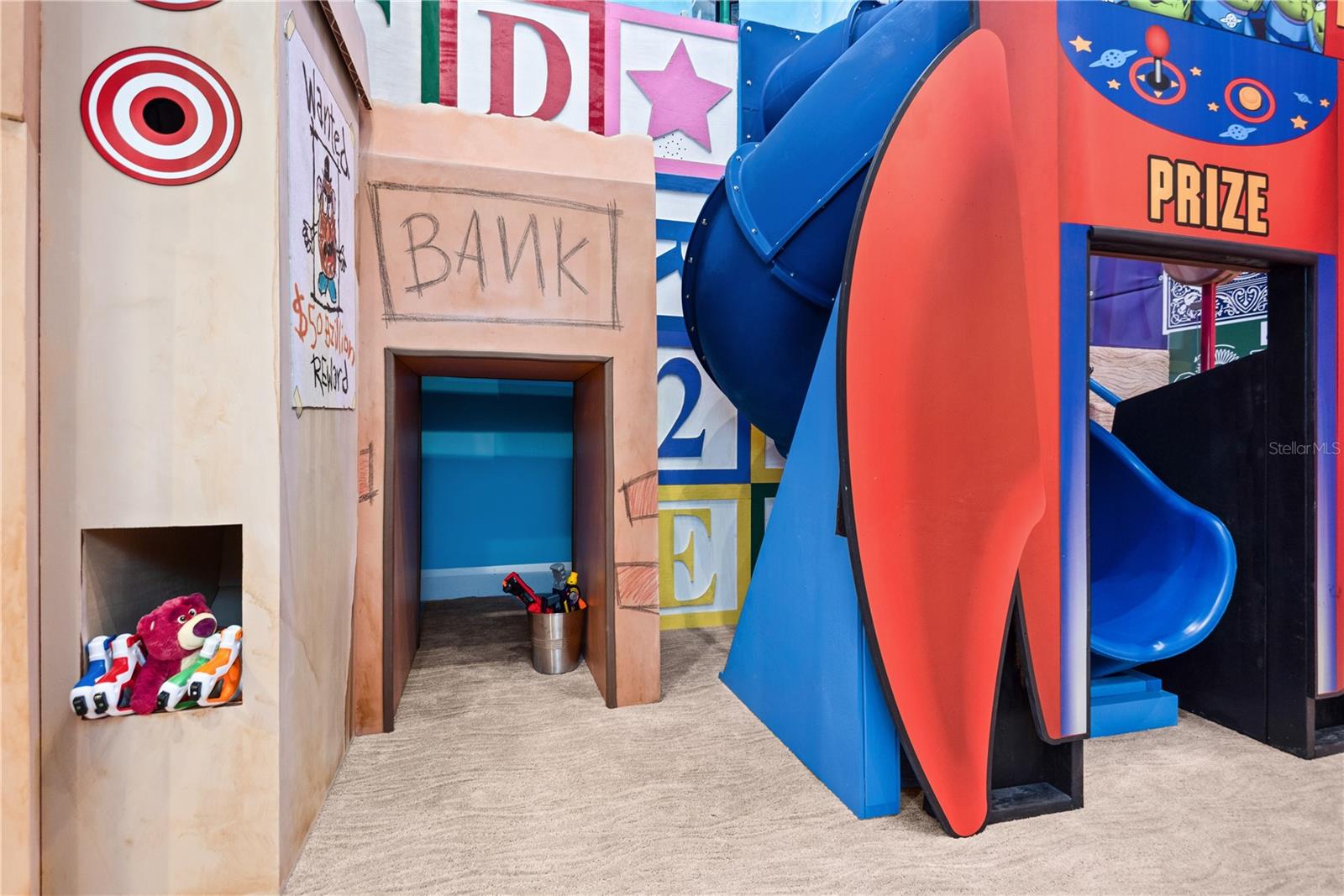 REUNION WEST VLGS NORTH - Residential