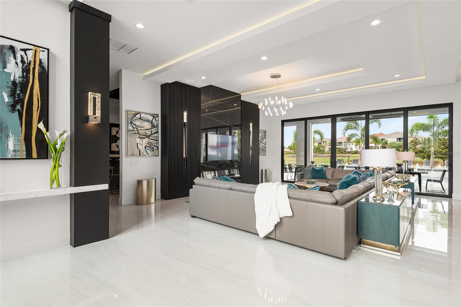 REUNION WEST VLGS NORTH - Residential