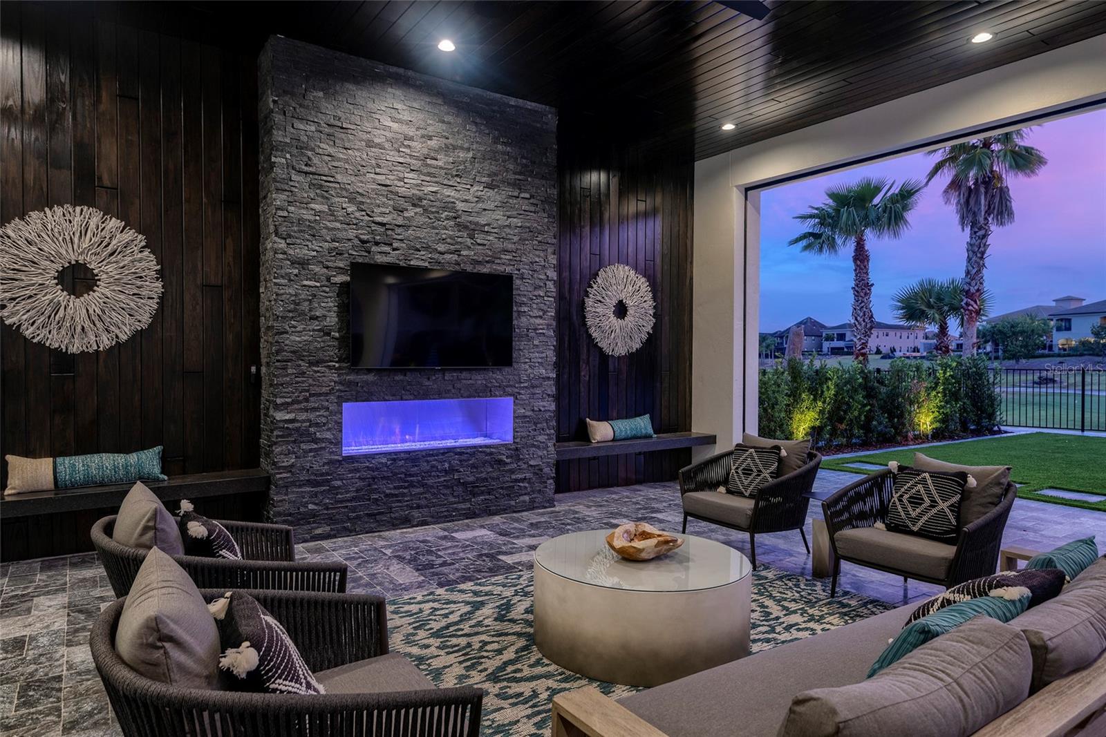 REUNION WEST VLGS NORTH - Residential