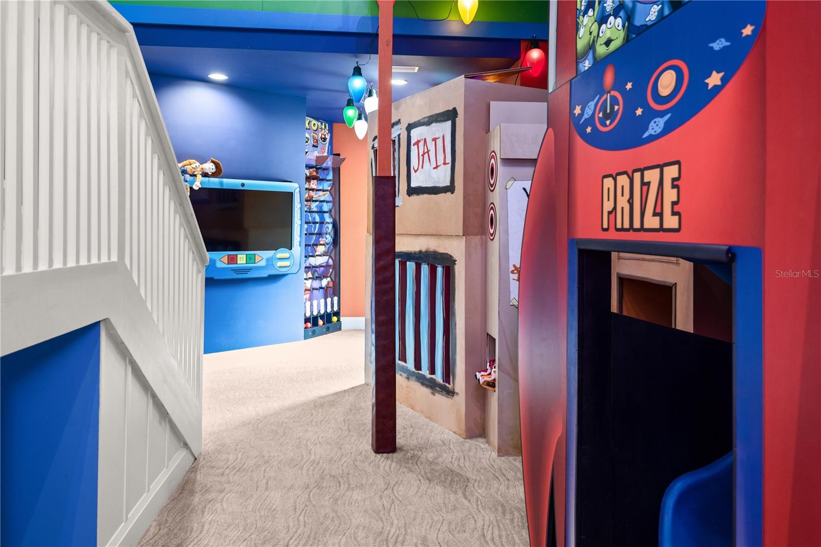 REUNION WEST VLGS NORTH - Residential