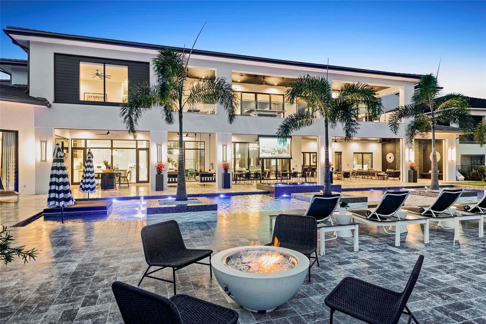 REUNION WEST VLGS NORTH - Residential