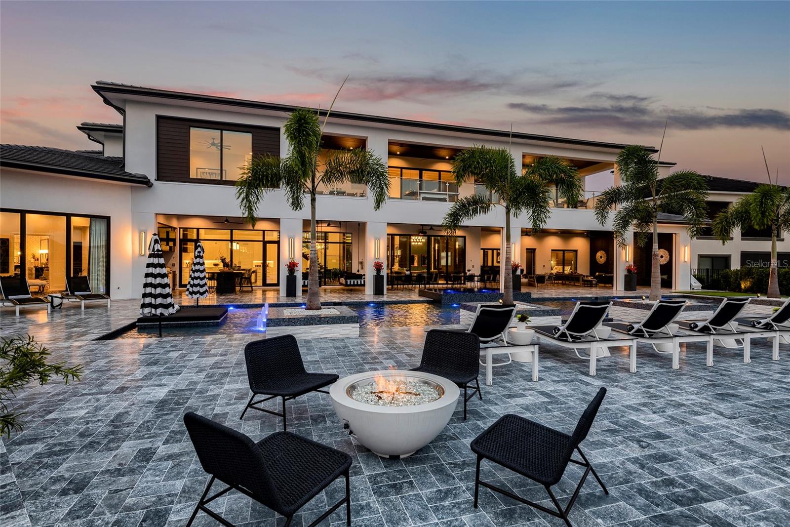 REUNION WEST VLGS NORTH - Residential