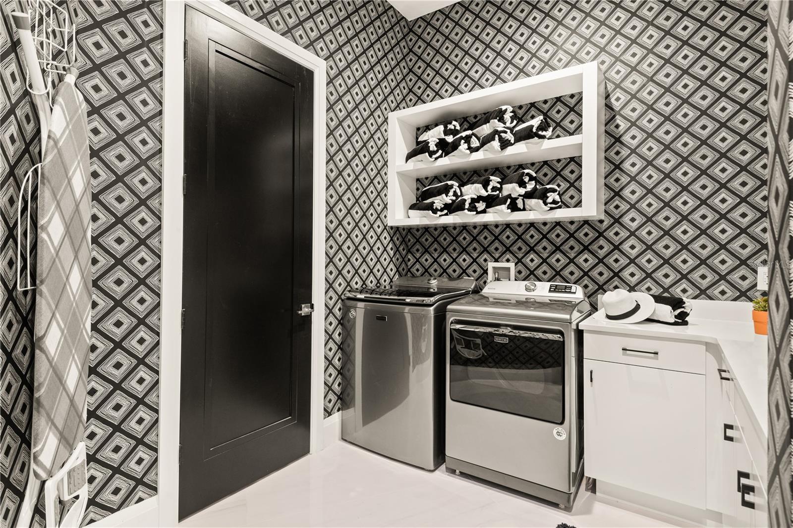 REUNION WEST VLGS NORTH - Residential