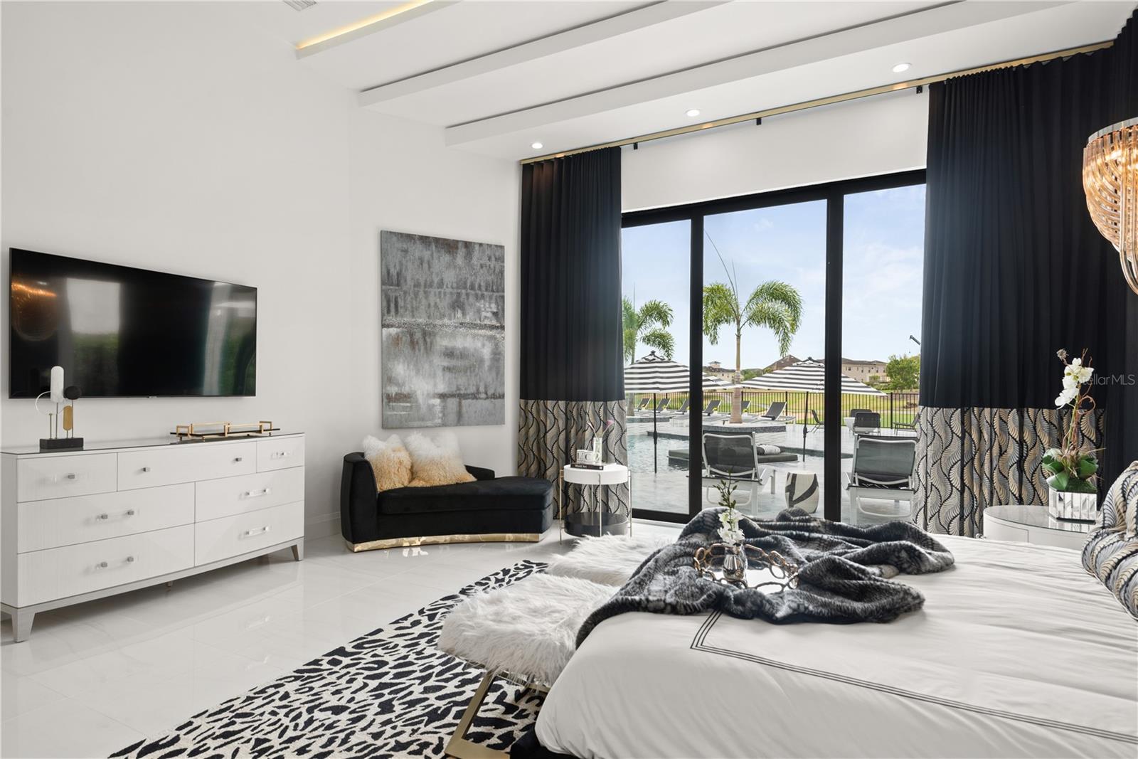 REUNION WEST VLGS NORTH - Residential