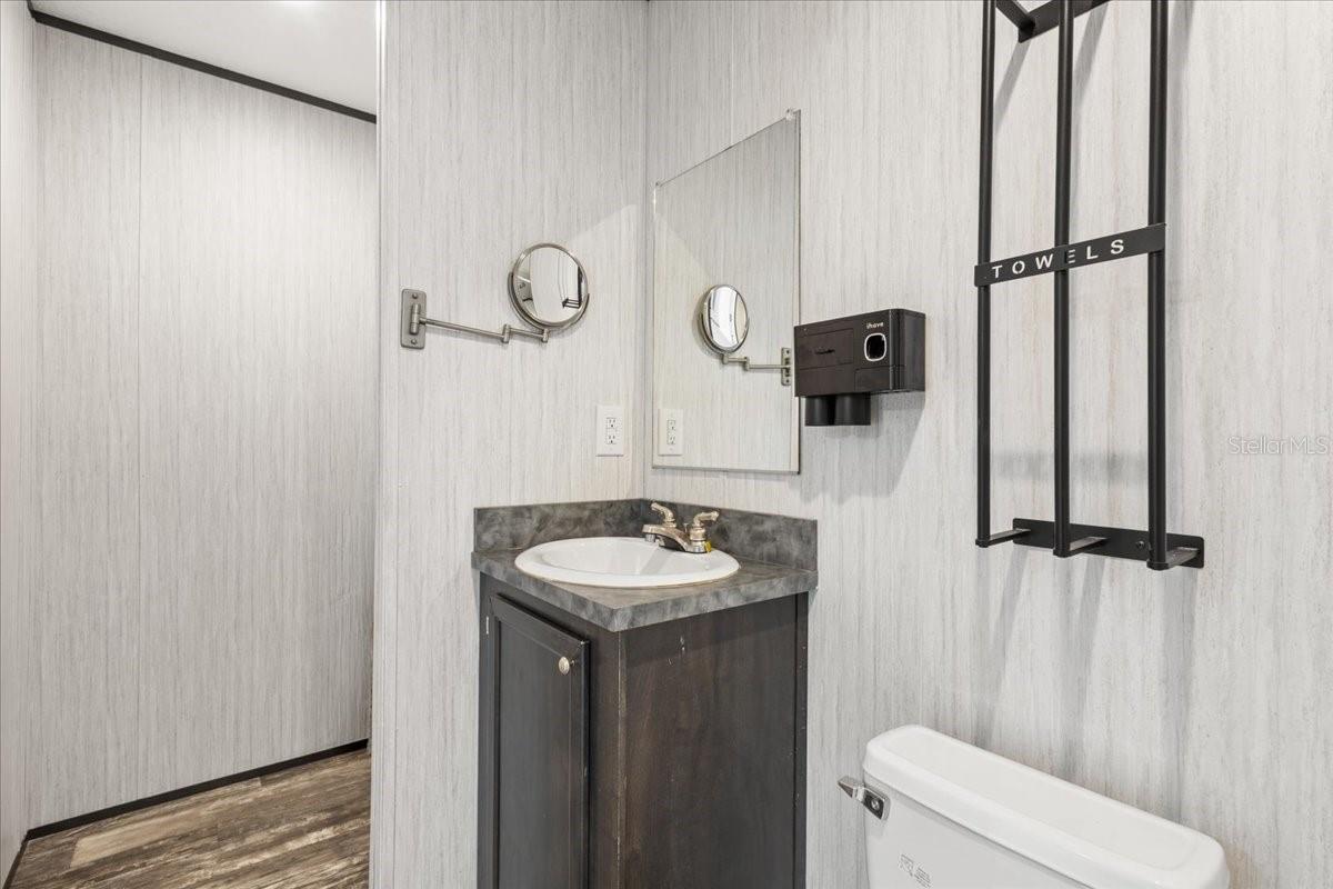 OAK RIDGE ESTATES - Residential