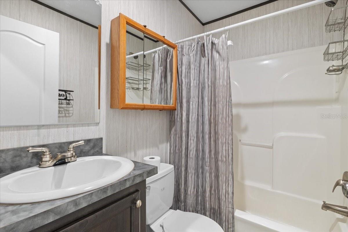 OAK RIDGE ESTATES - Residential