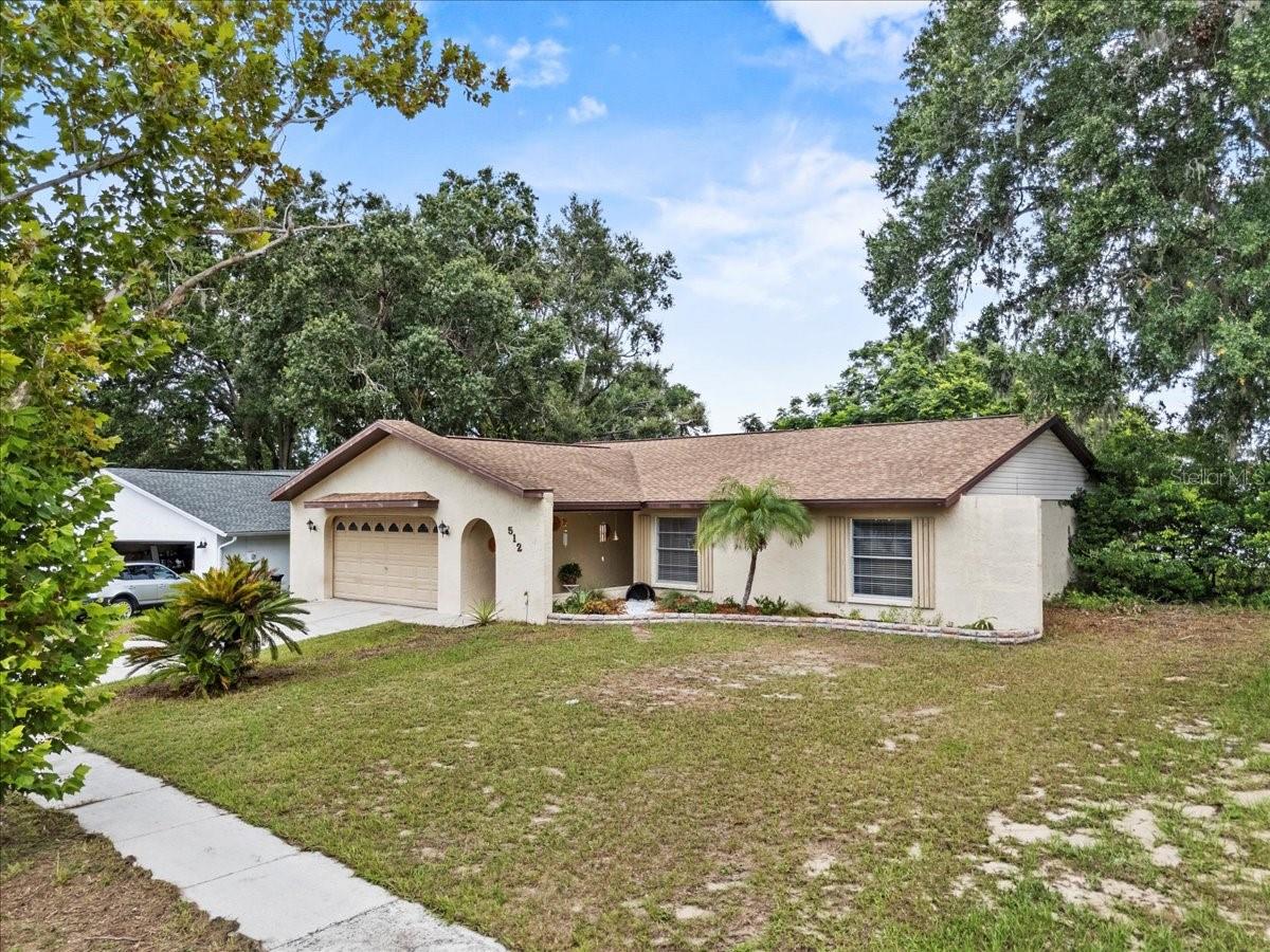 512 HILLDALE ROAD