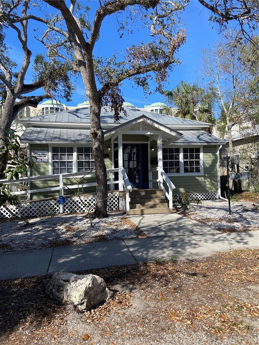 DOWNTOWN SARASOTA HISTORIC BUNGALOW WITH 3 PRIVATE OFFICES FOR RENT FOR UNDER $1,000/MONTH.  SHARED CONFERENCE ROOM WITH TV MONITOR.  SHARED KITCHEN WITH REFRIGERATOR, COFFEE/ESPRESSO MACHINE & MICROWAVE.  FLEXIBLE LEASE IS AVAILABLE.  ON-SITE PARKING.