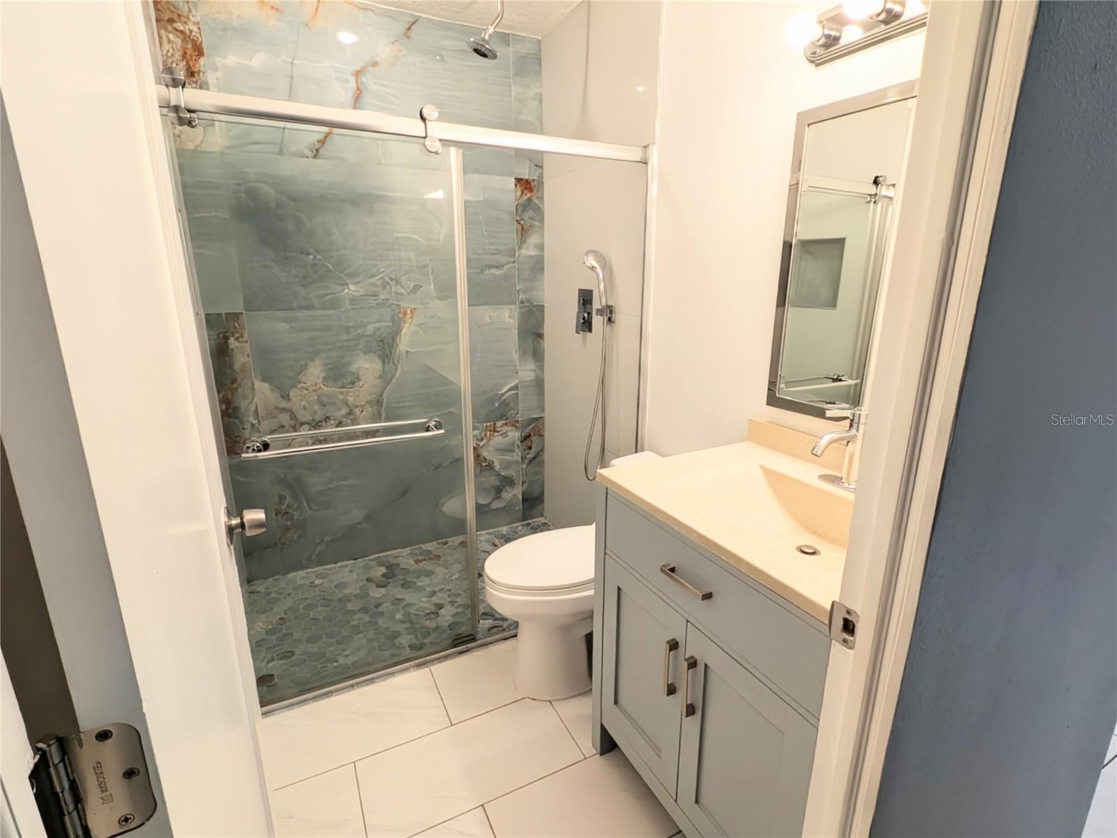 RICHMOND HEIGHTS - Residential Lease