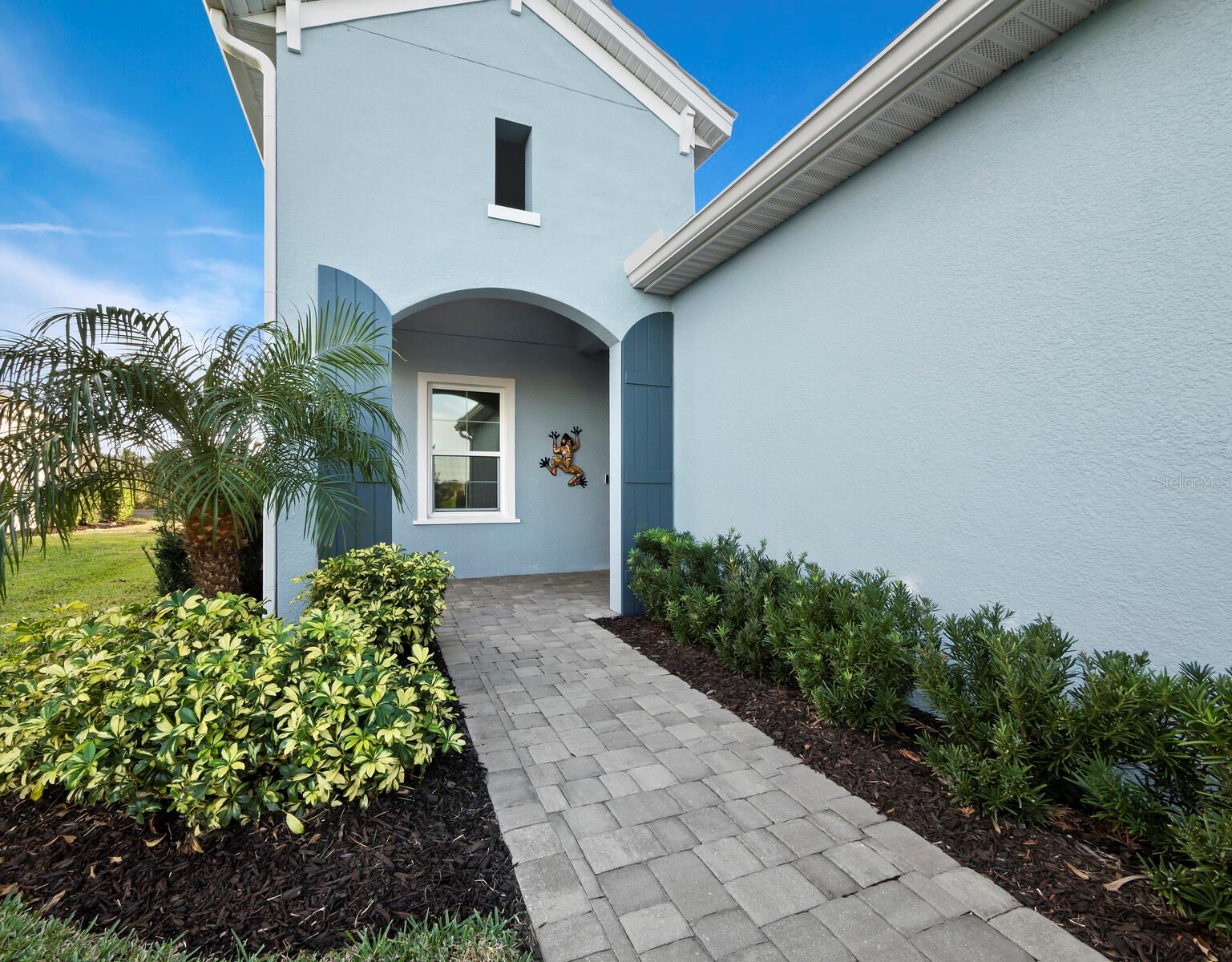 2878 BUTTERFLY JASMINE TRAIL