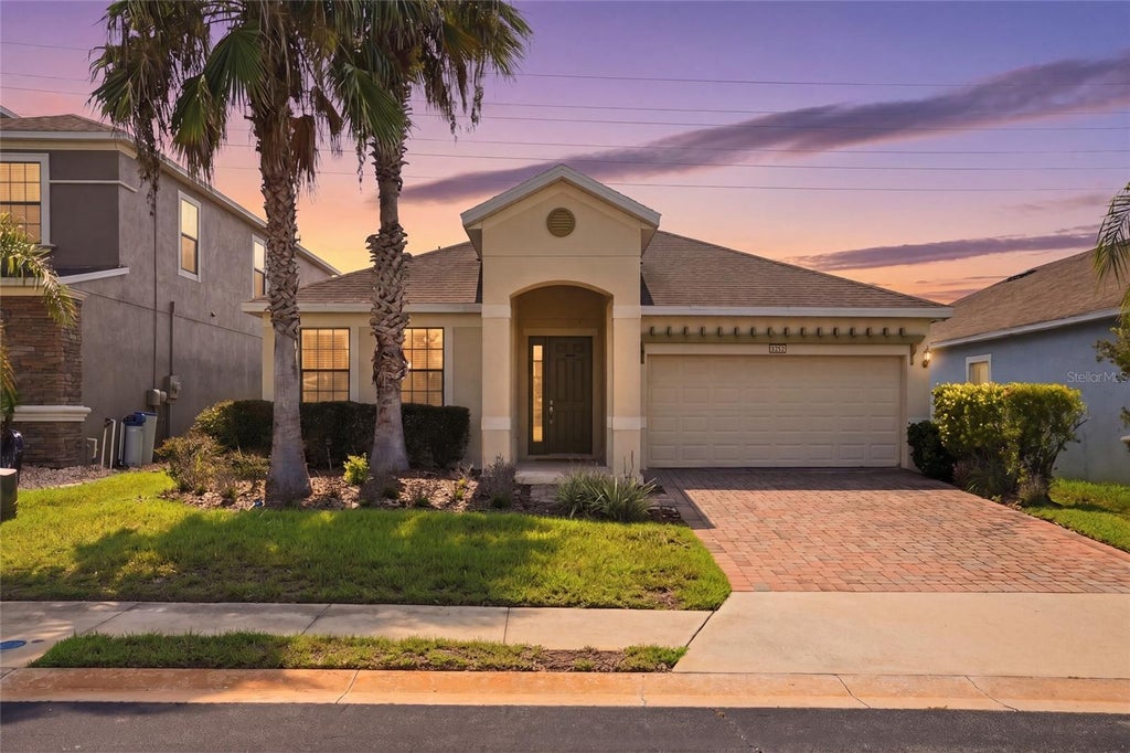 Photo of 2275 Victoria Drive, Davenport, FL 33837 (MLS # S5156914)