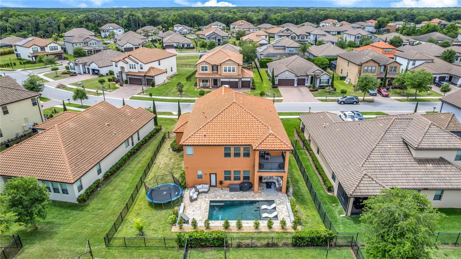 RIVIERA BELLA UN 5 - Residential