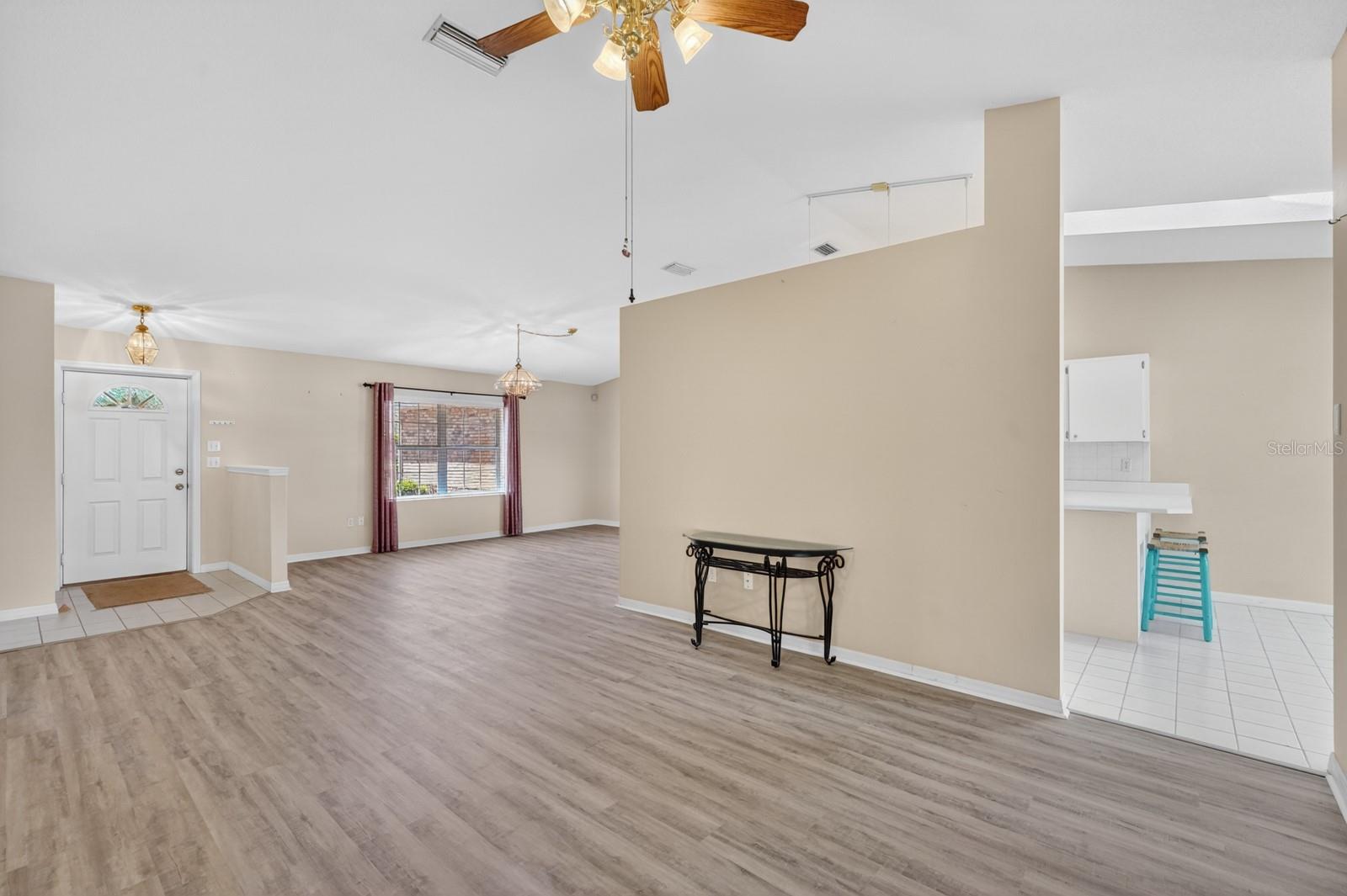 PINE LAKES - Residential