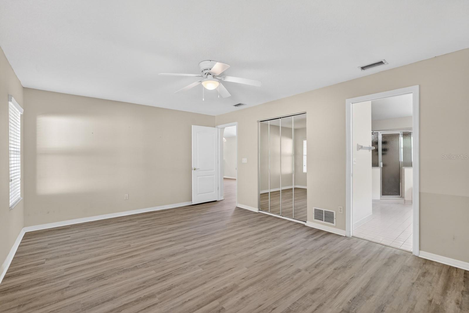 PINE LAKES - Residential