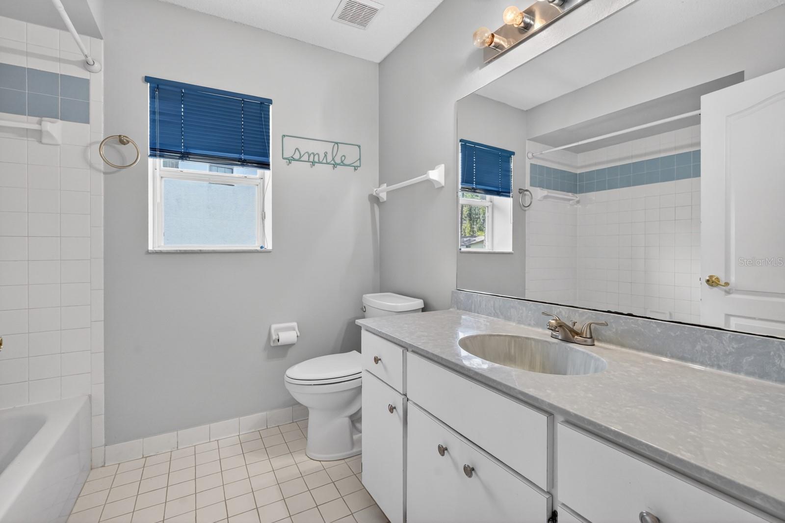 PINE LAKES - Residential