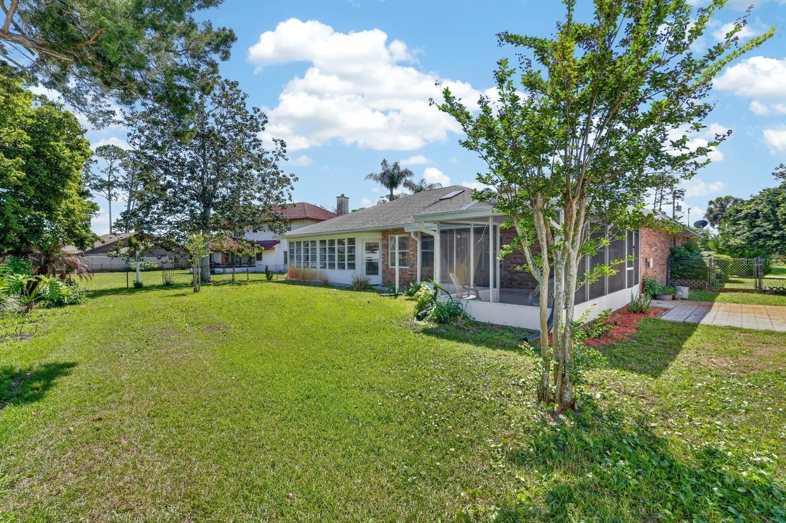 PINE LAKES - Residential