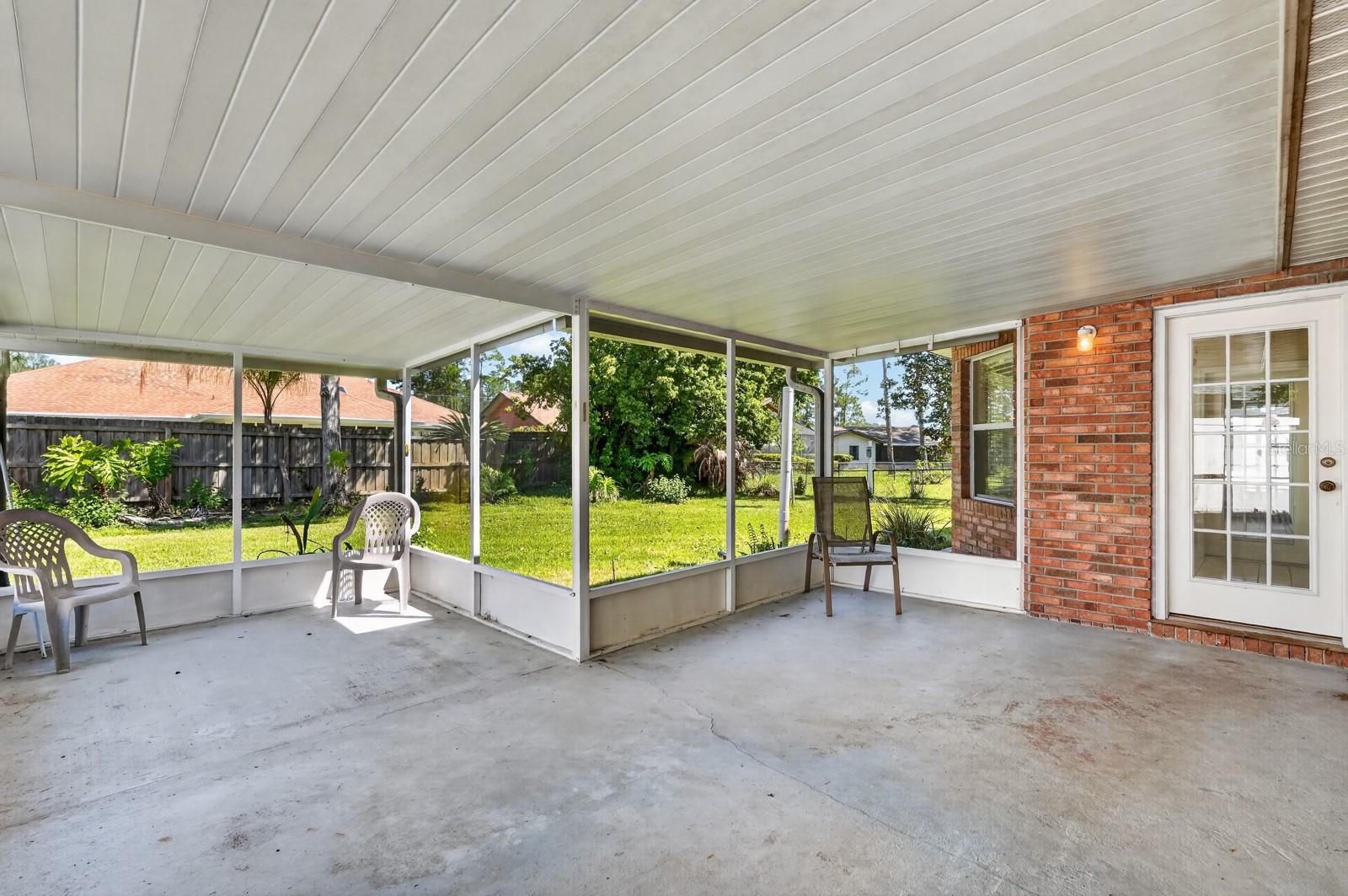 PINE LAKES - Residential